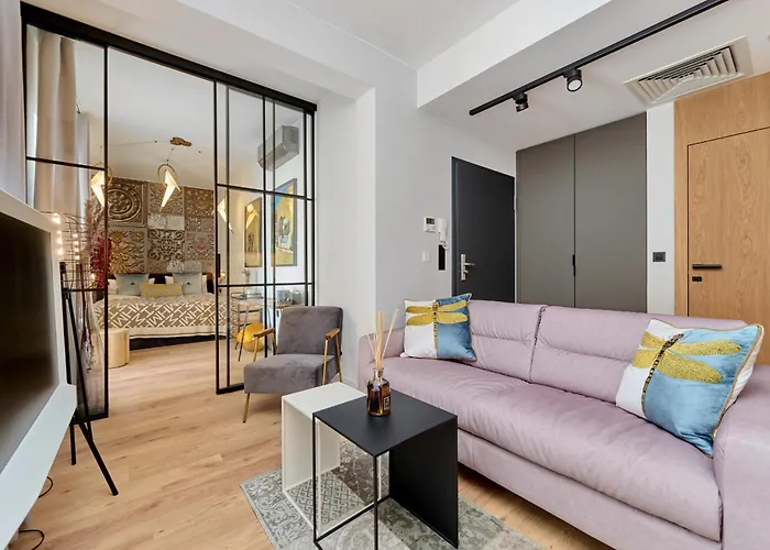 Lux Apartment Plac Wolnosci 6 In Poznan Old Town By Renters Prestige